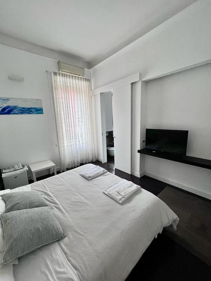 B&B Azuni Home Roma Esterno foto